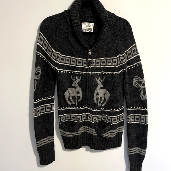 TNA Sweaters - TNA: Cozy Black and Gray Zip Shawl Collar Sweater with Reindeer Motif. Sz L.